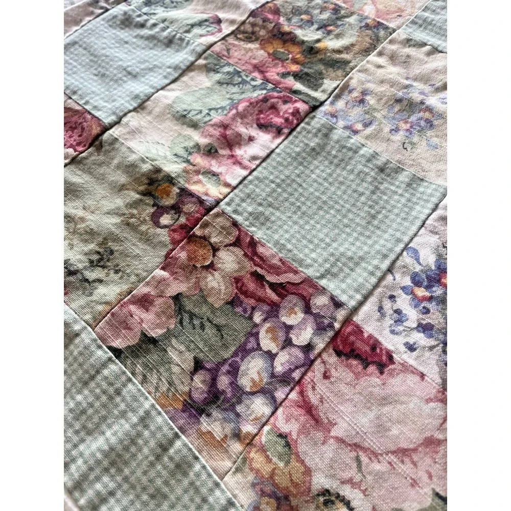 Quilt Quilting Finished Patchwork Green Gingham Roses Floral Table Center 24x24